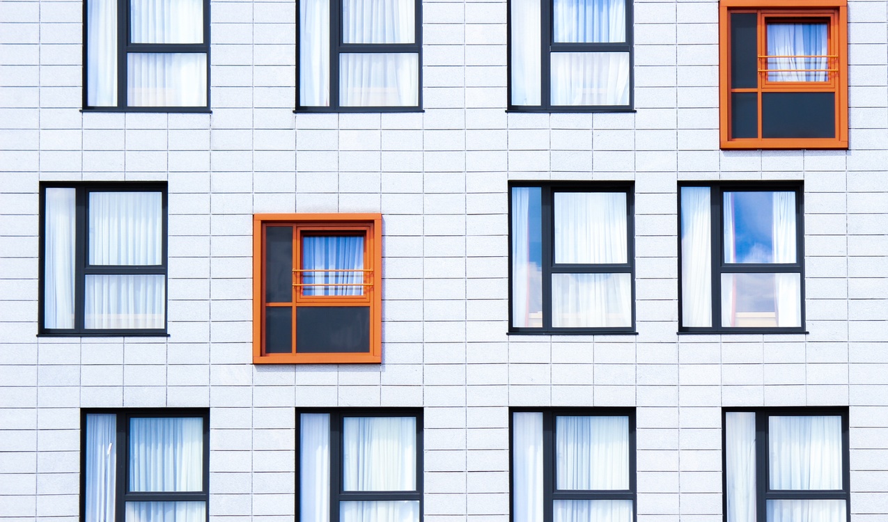 photo-1433785567155-bf5530cab72c